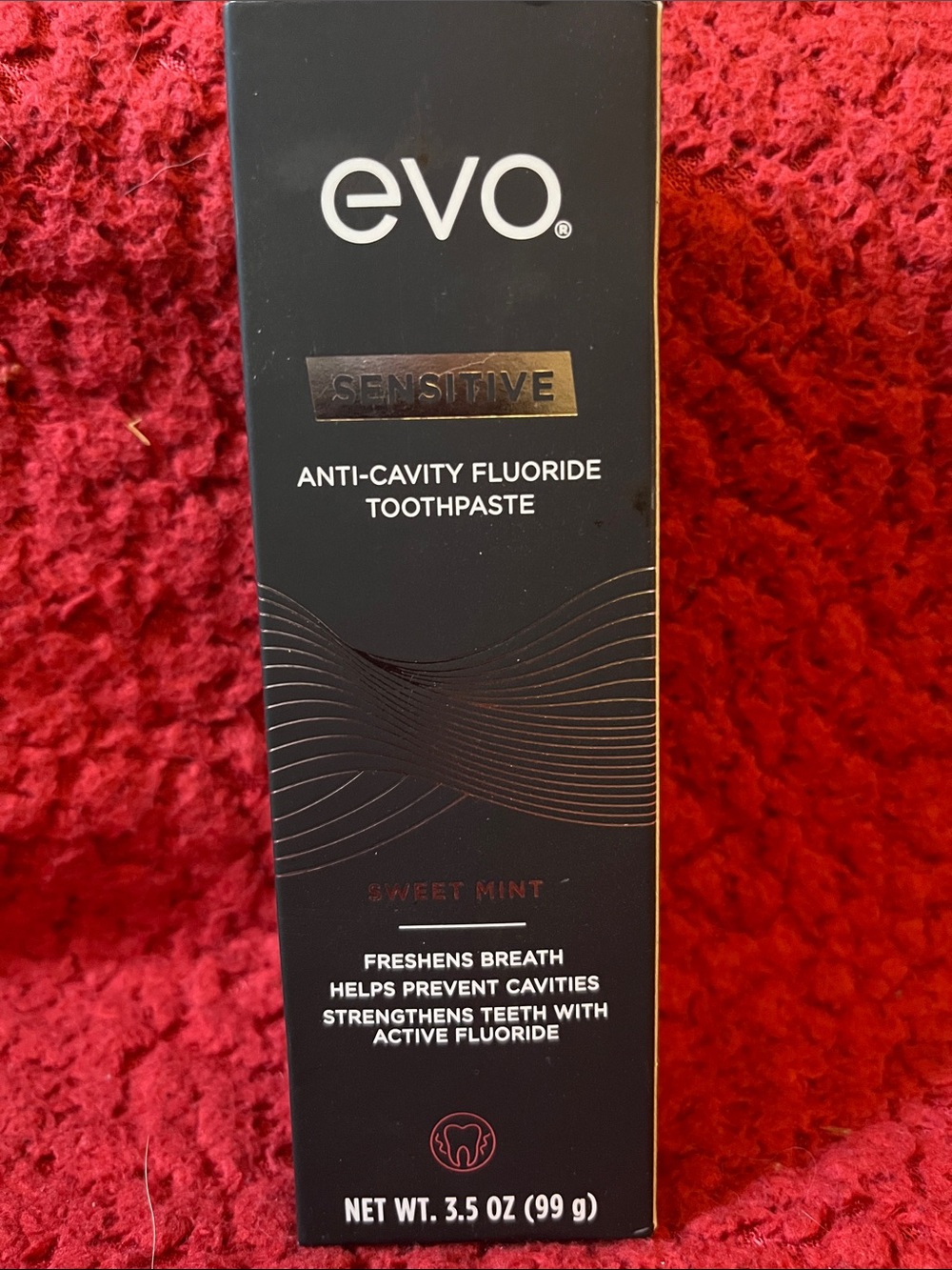 evo Sensitive Anti-Cavity Fluoride Toothpaste - Black